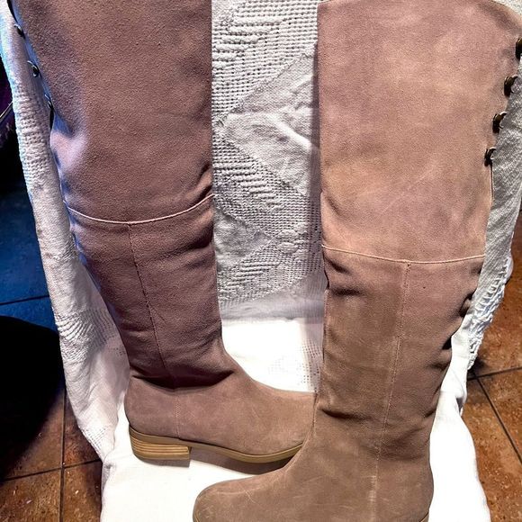 ‎SOMOMA MUSHROOM KNEE HIGH BOOTS - Picture 1 of 15